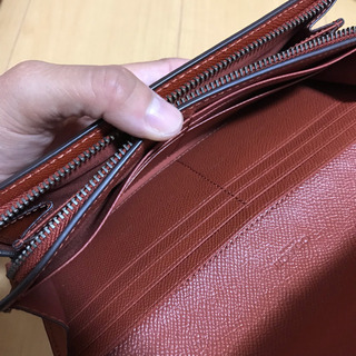COACH長財布(赤チェック)の画像