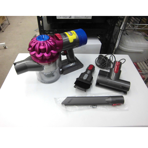 札幌 美品 ダイソン ハンディクリーナー 掃除機 V7 trigger dyson