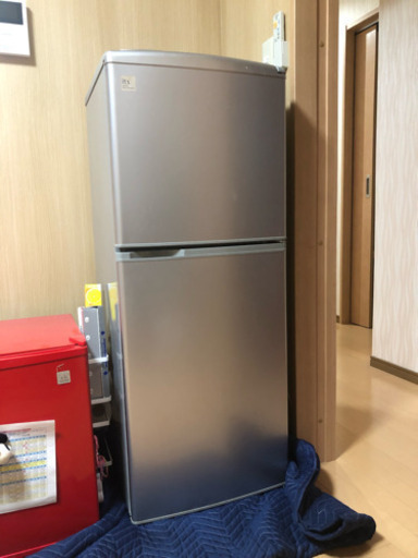 2010年製SANYO 140L冷蔵庫