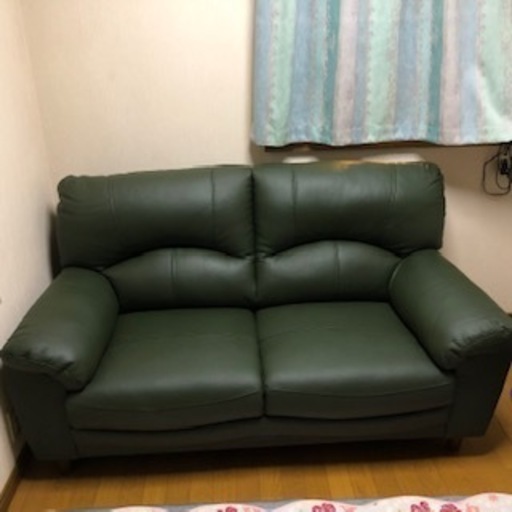ソファー　革　2019年9月設置