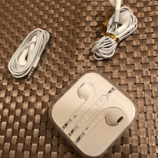 ☆ 新品 iPhone イヤフォン ☆  着払い or 取りに来...