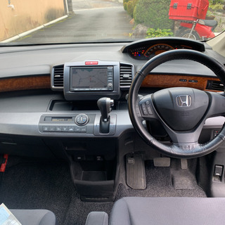 ホンダフリードGB3 63954km 車検無し 2年付き渡し可 シルバー 修復歴無しの画像