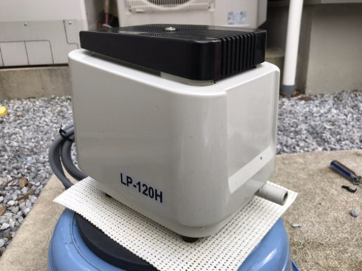 安永エアーポンプ LP120H（S）動作確認済 空気取込口 フィルター パッキン新品交換済①
