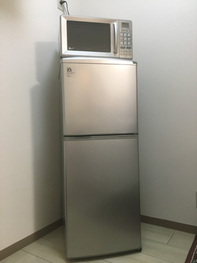 冷蔵庫、オーブンレンジ、電気ポットセット