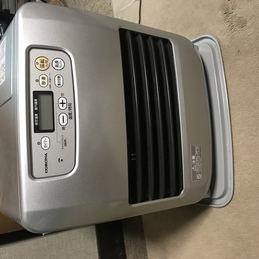 ☆コロナ CORONA 石油ファンヒーター　2017年製　FH-G3216Y　取説、ポリタンク18L、箱付き☆