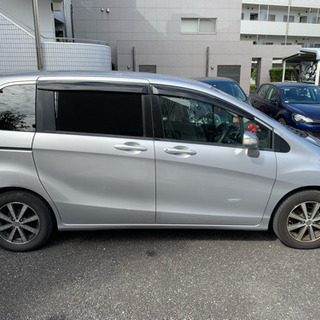 ホンダフリードの画像