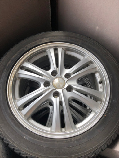 スタッドレスタイヤ