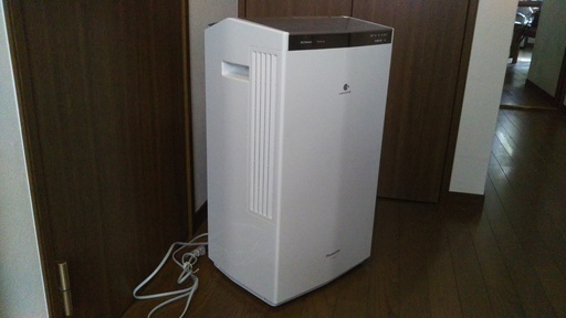 Panasonic 衣類乾燥除湿機　F-YHRX200