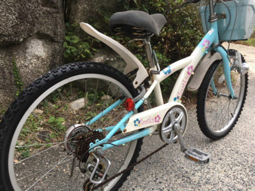 55.ジュニアサイクル22インチ女の子用(6段変速、BAA)