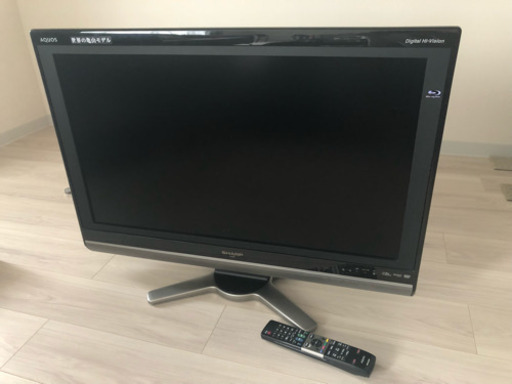 SHARP AQUOS Blu-rayレコーダー内蔵 32型テレビ(美品)