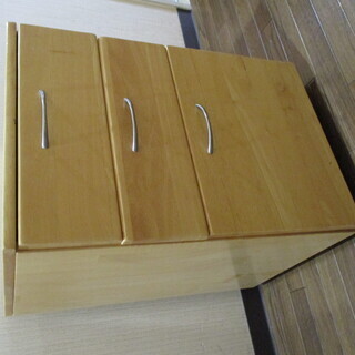 3段小型チェスト　キャスター付き