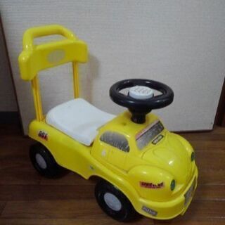 幼児用屋外カー2台の画像