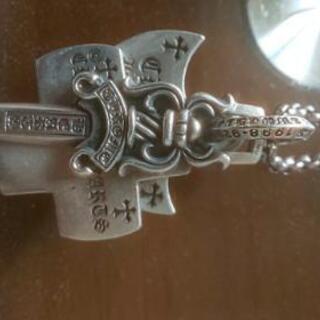 CHROME HEARTSネックレス