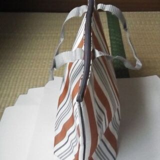 ストライプ柄　保冷バッグの画像