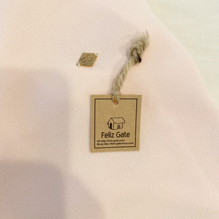 お値下げ！feliz Gate ゴールドタグTシャツ　サイズ2の画像