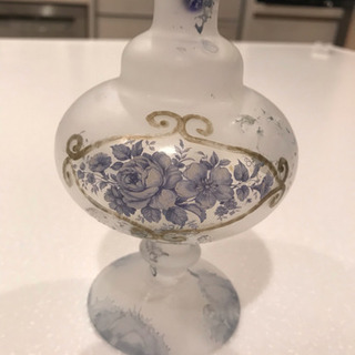 ガラス製香水入れの画像