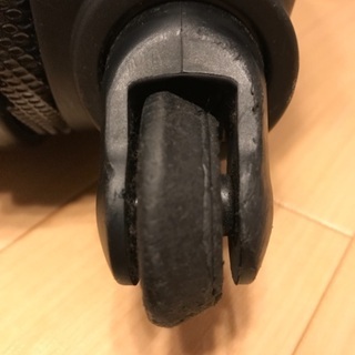 キャリーケース 車輪不具合ありの画像