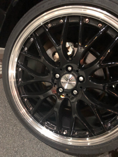 マルチフォルケッタ ロクサーニ 19インチ