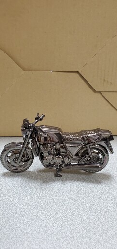 世界の名車シリーズ　KWASAKI Z1300