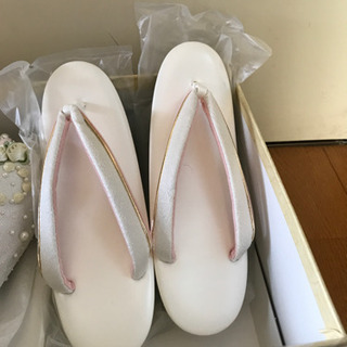 あげます^_^成人式和装用バッグ、草履、髪飾り他小物の画像