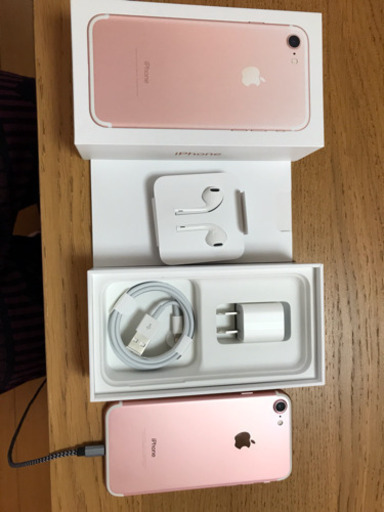 値下げしました　　iphone7   128GB   元au  SIMロック解除済み