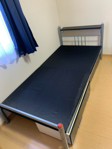 シングルベッド