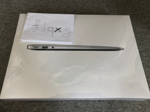 【新品未開封品】 Apple MacBook Air (13インチ, 1.8GHzデュアルコアIntel Core i5プロセッサ, 