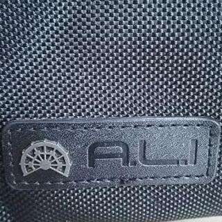 【値下げしました】ビジネスバッグ A.L.I 出張用 キャスター付の画像