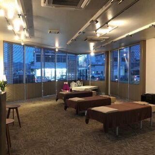 8月オープンしたばかりのキレイなお店です。人を癒す仕事に興味がある方。。。迷わず☎TELを！！の画像