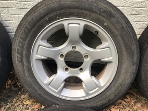 ジムニーアルミタイヤ4本  1本おまけ付き