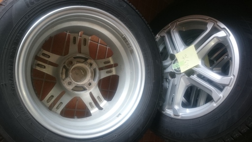 スタッドレスタイヤ４本　２シーズン使用　ヨコハマiｇ6０