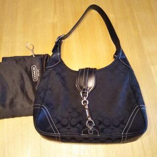 お話中【値下げ】コーチショルダーバッグ　5,000円で。