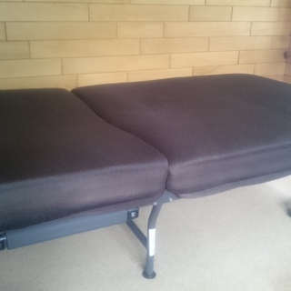 ニトリ　折り畳みベッド　シングル　美品ですの画像