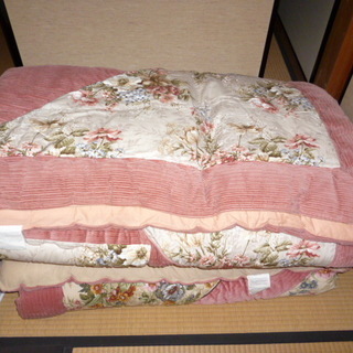 こたつ掛け布団220×220ｃｍ、キルティング綿厚いめ 、差し上げます