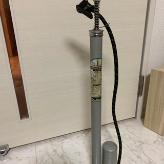 自転車の空気入れ