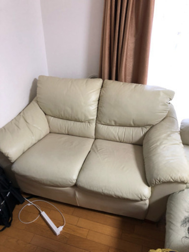 本革ソファ ベージュ色