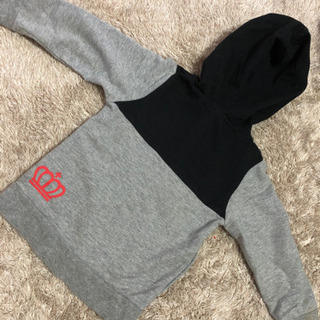 BABYDOLLパーカー90の画像