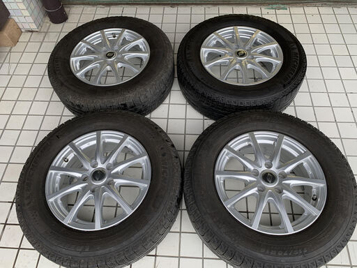 ミシュランタイヤ　215/70R16　スタッドレスタイヤ