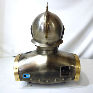  非売品 当時物 スーパーニッカウイスキーノベルティ 甲冑 置時計 ジャンク 置物 札幌市 白石区 東札幌の画像