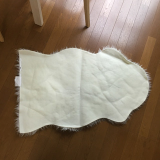 KEA イケア フェイクシープスキンラグ フェイクファー ラグ TEJNの画像