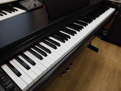 YAMAHA/ヤマハ 電子ピアノ ARIUS アリウス YDP-131 88鍵盤 こげ茶 イス付き　西岡店