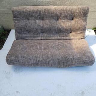 リクライニングローソファー