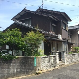 小倉南区葛原高松 車庫付２階建てリフォーム済一軒家5K　敷金礼金...