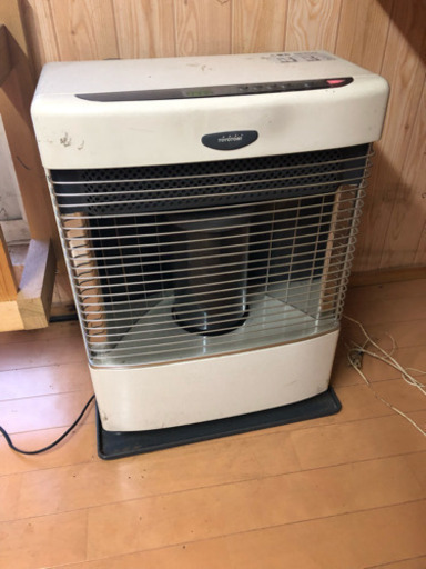 トヨトミFFストーブ＋灯油タンクセット
