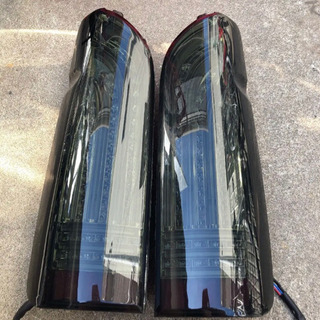 ハイエース テールランプ  HELIOS