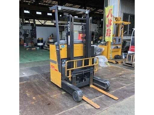 1.3ｔ　リーチ　３ｍマスト　アワー多いですが作動問題無　現状価格です。