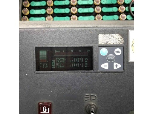 1.3ｔ　リーチ　３ｍマスト　アワー多いですが作動問題無　現状価格です。