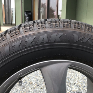 〈決定〉タイヤ 4本 スタッドレス   BLIZZAK VRXの画像