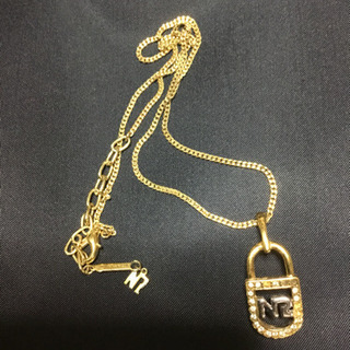 ニナリッチ  ネックレス  未使用 長さ35ー40調整可 訳ありの画像