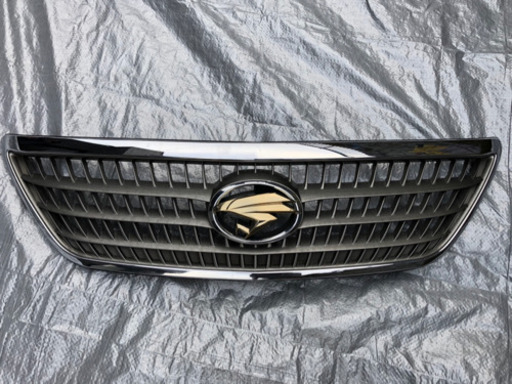 トヨタ純正ハリアーハイブリッドMHU38Wフロントグリル